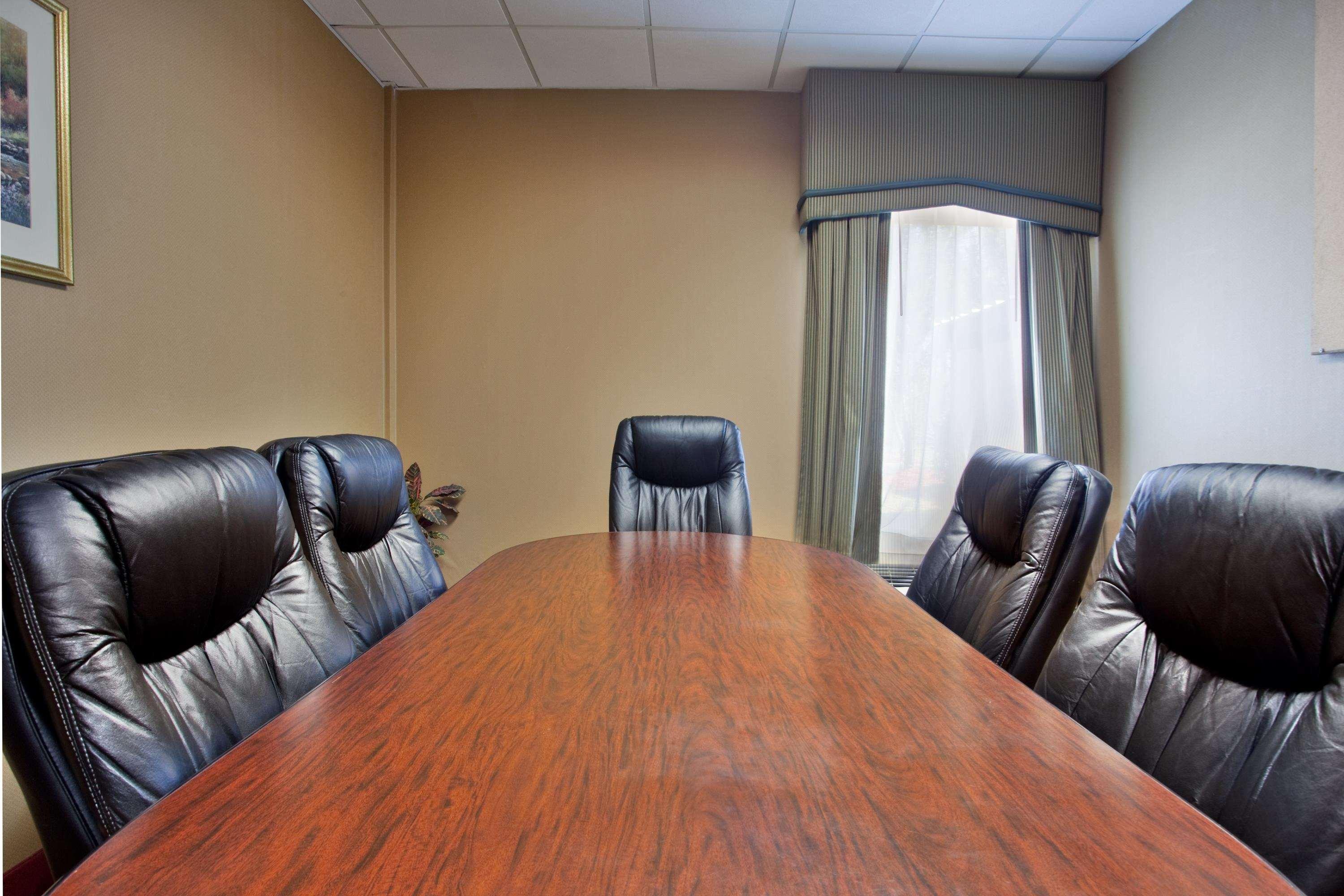Hampton Inn Commerce Business photo
