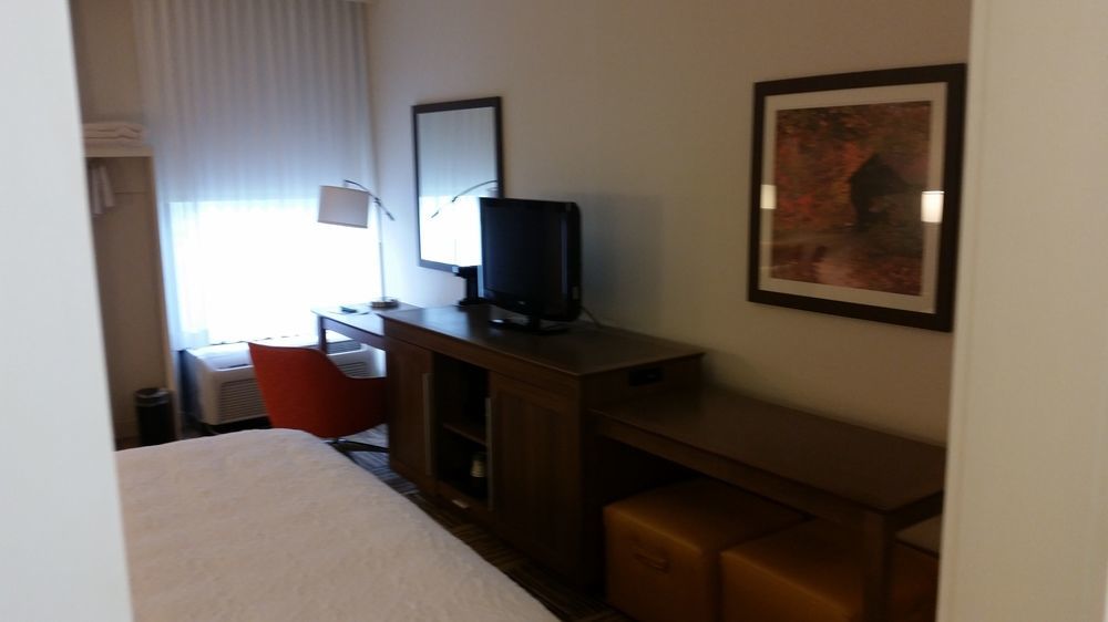 Hampton Inn Commerce Exterior photo